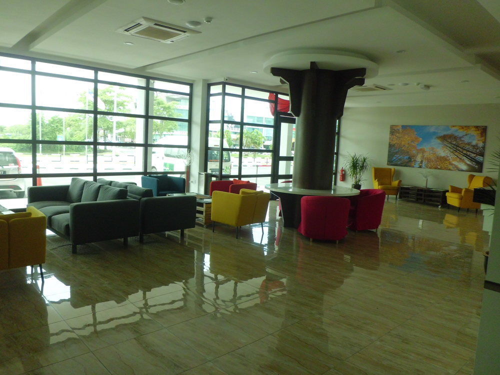 The Inn Bintulu Exterior foto