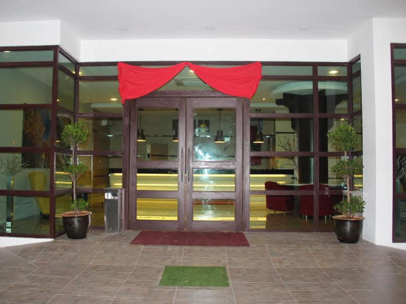 The Inn Bintulu Exterior foto